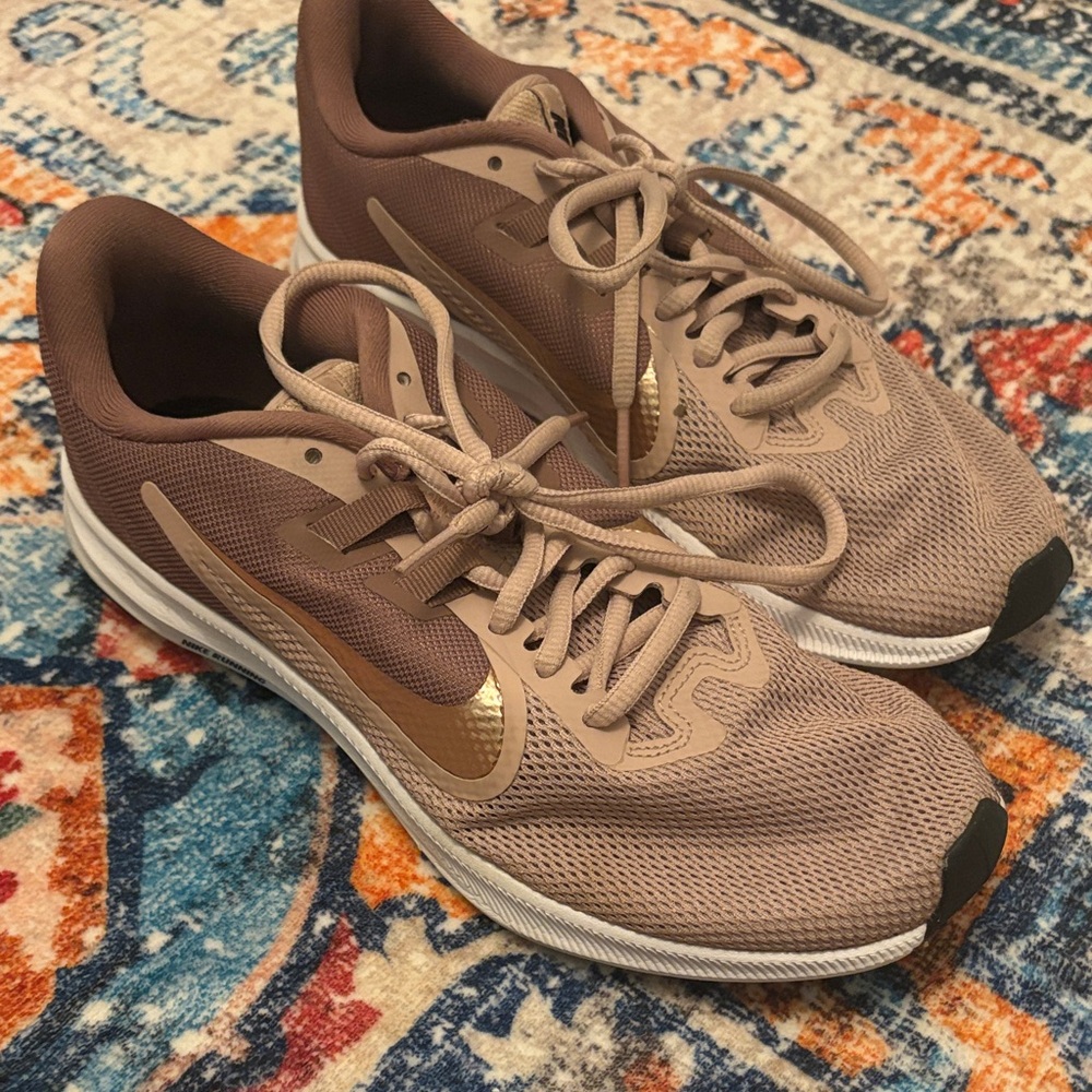 Nike Purple and Gold Running Shoes